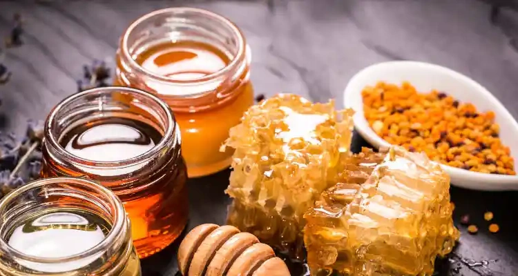 فوائد حبة البركة مع العسل على الريق