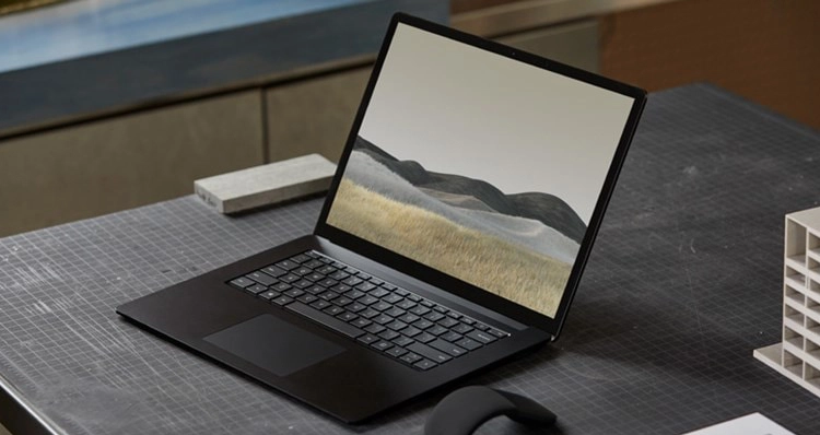 لابتوب Microsoft Surface 4 Laptop أفضل لابتوب للبرمجة